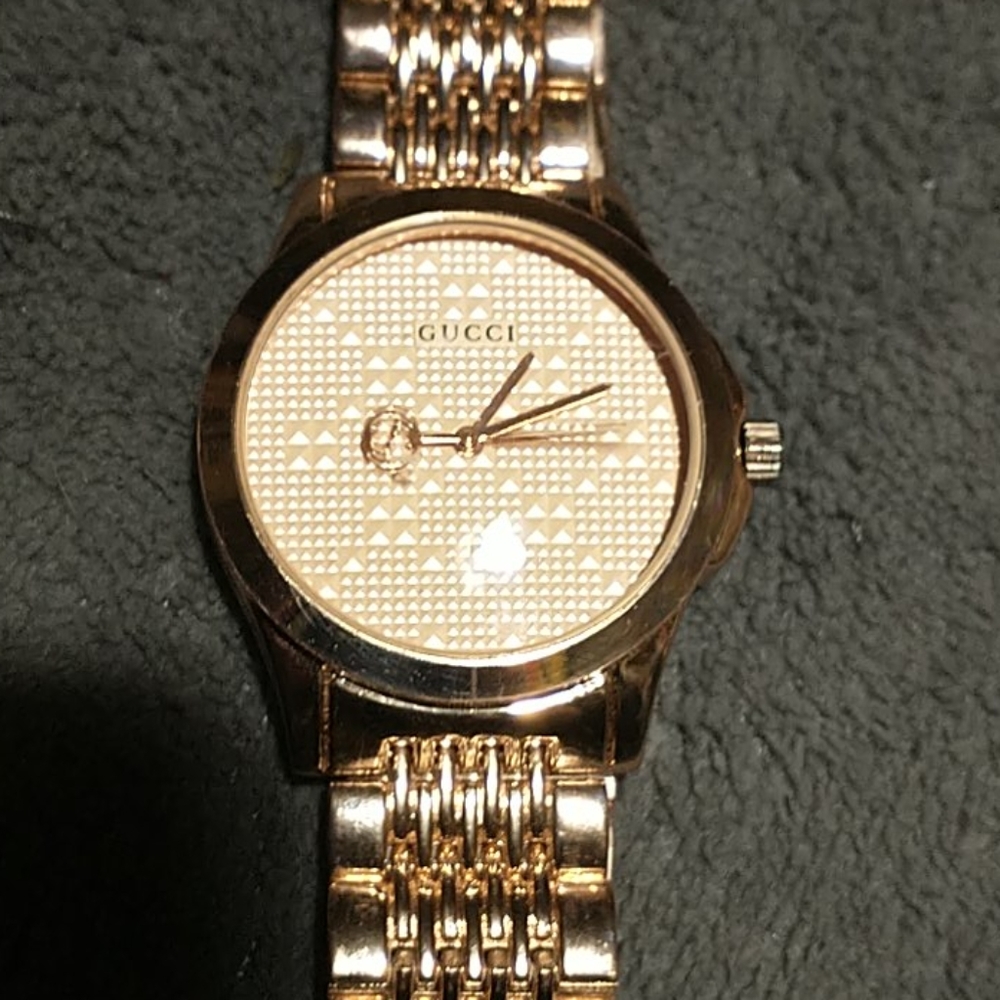 Men's or womens Gucci wrist watch